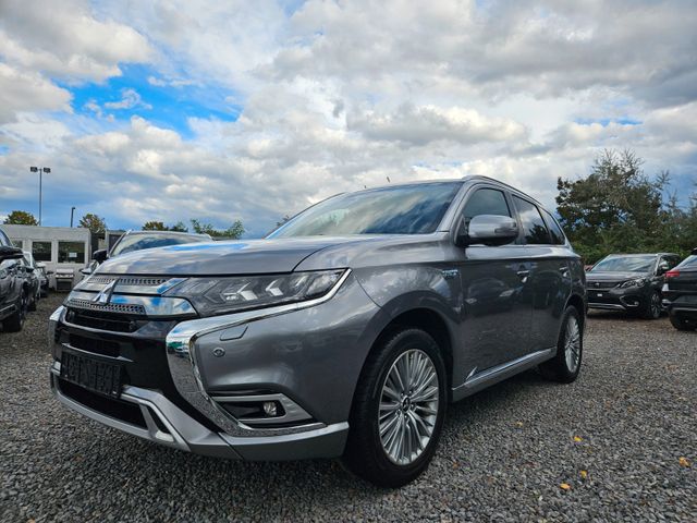 Mitsubishi Outlander PHEV Intro Edition 4WD 360gradkamera,,