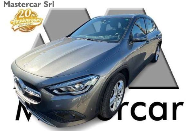 Mercedes-Benz MERCEDES-BENZ GLA 250 GLA e phev (eq-power) Busi