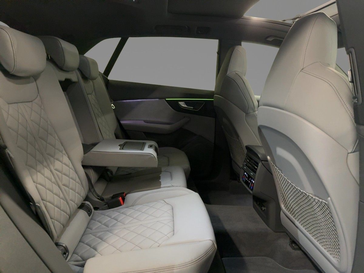 Audi SQ8 - Bild 12