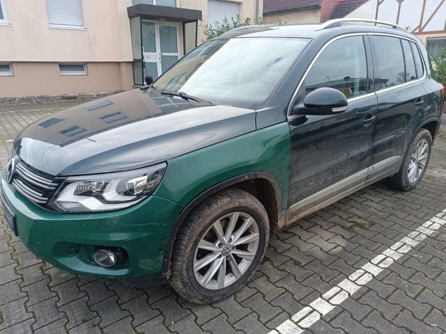 Volkswagen VW Tiguan 2.0 TDI Automatik AHK PDC Klima