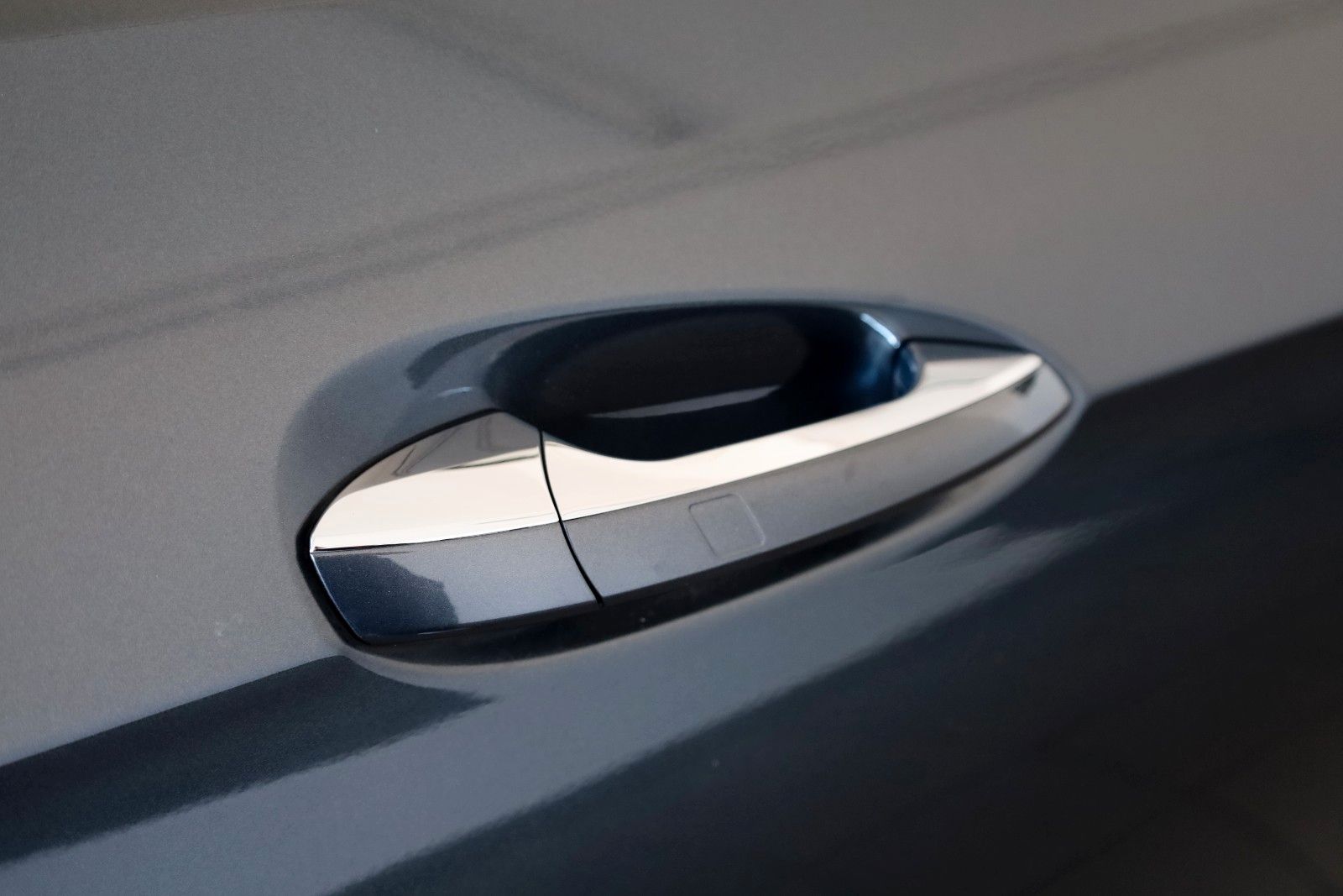 Fahrzeugabbildung Mercedes-Benz E400 Cabrio AMG Line Leder,Navi,LED,H/K,Airscarf