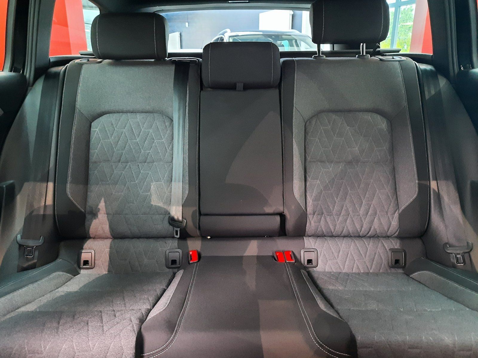 Fahrzeugabbildung Volkswagen Passat Variant Business TDI DSG *Navi*Cam*LED*