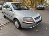 Chevrolet Kalos 1.4 SE - silberne Chevrolet Kalos