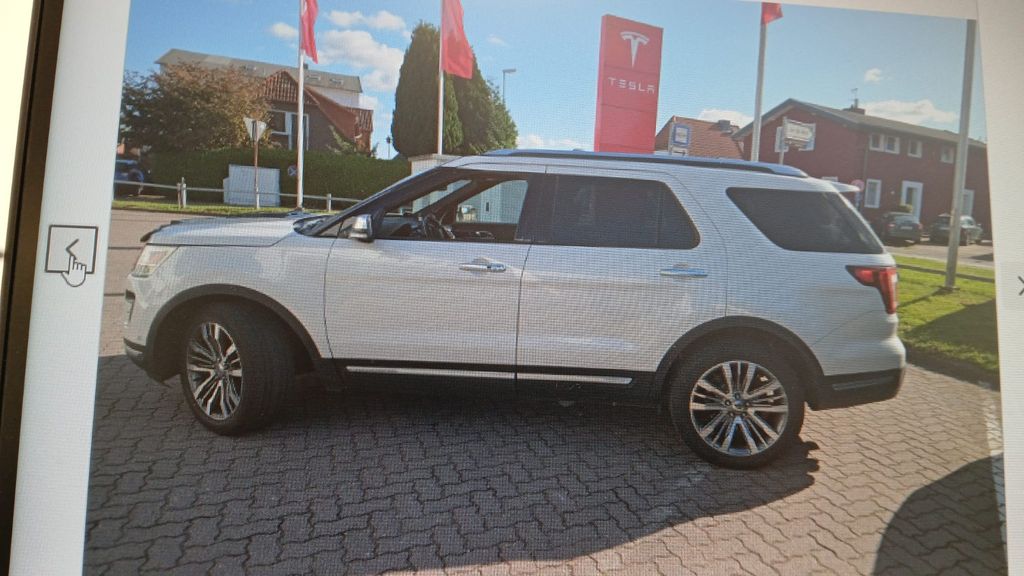 Image of Ford Explorer