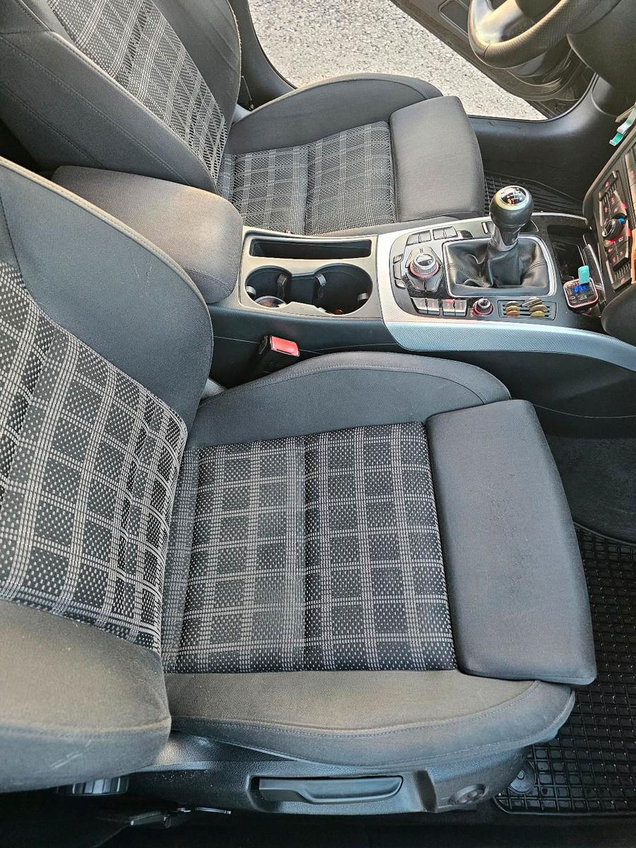 Audi A4 2011 — photo 6