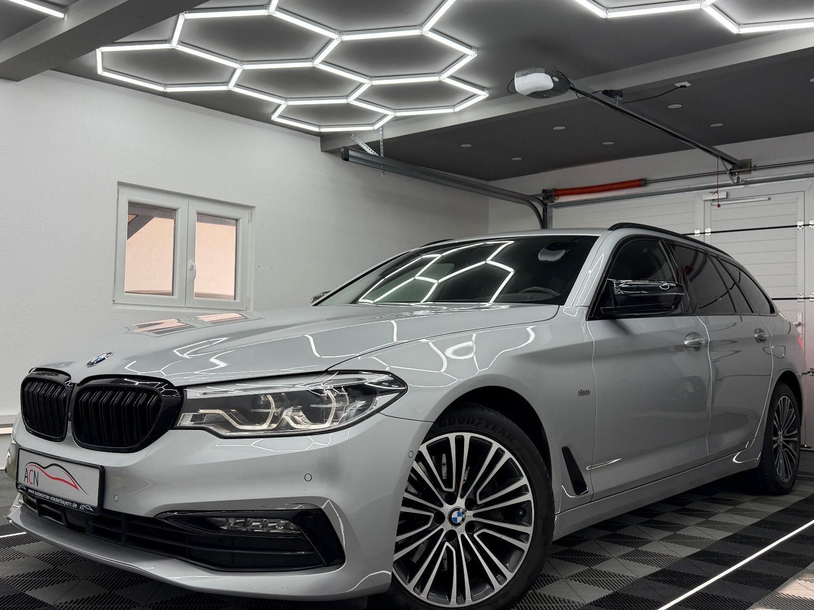 Fahrzeugabbildung BMW 540 d xDrive SPORT Line/360*/LED/HuD/H&K/ACC