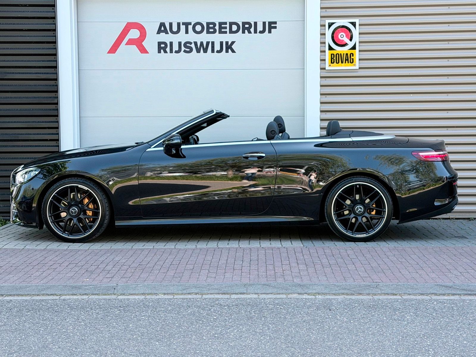 Mercedes-Benz E-klasse Cabrio 220 d AMG Line Memory/360/HuD imagem 2