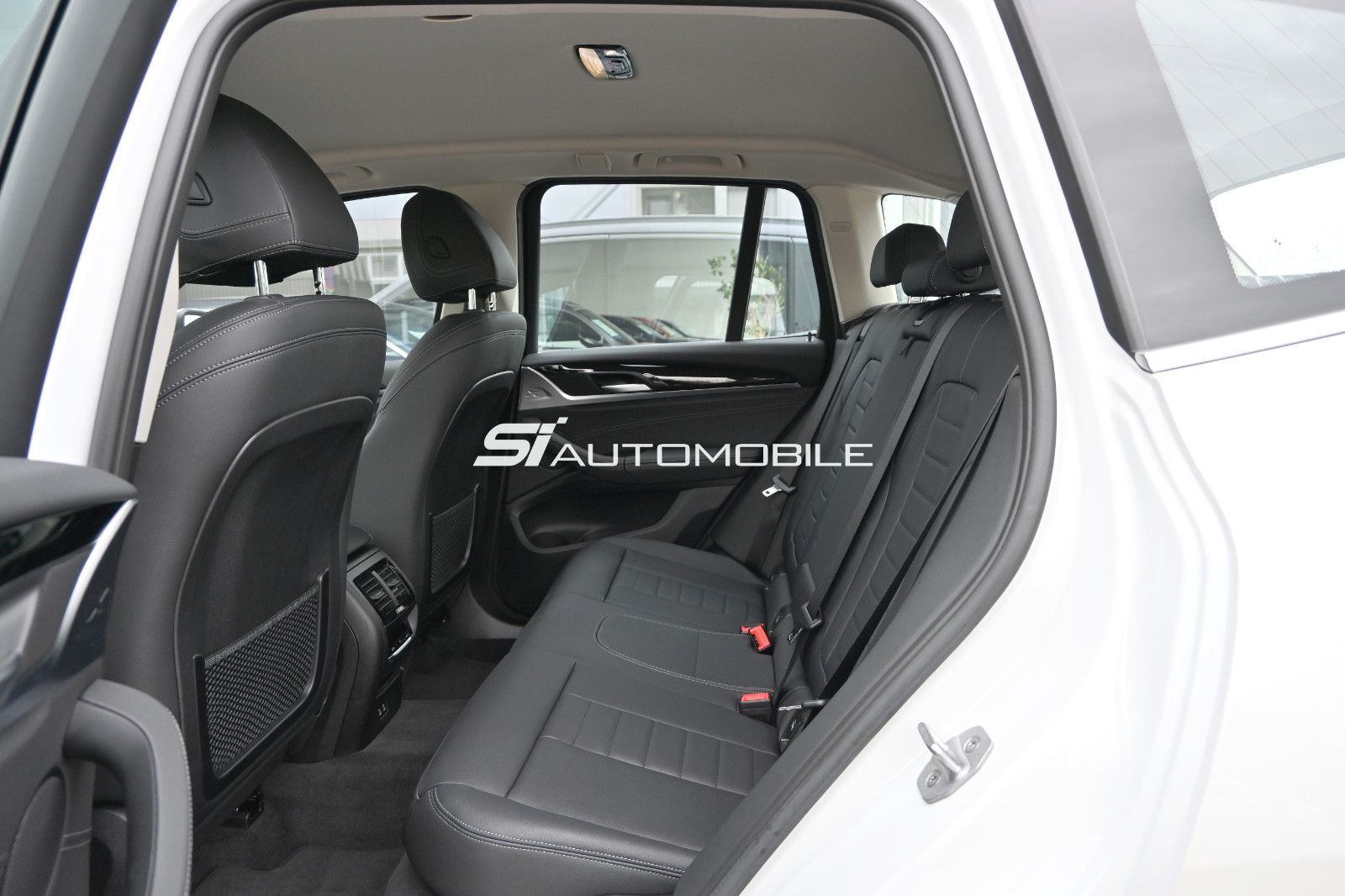 Fahrzeugabbildung BMW X3 xDr.30d °ACC°AHK°HUD°SITZKLIMA°STANDHEIZ°360°