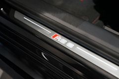 AUDI RS6 performance | RS-Designpaket+ | Pano | HuD AUDI RS6 performance | RS-Designpaket+ | Pano | HuD