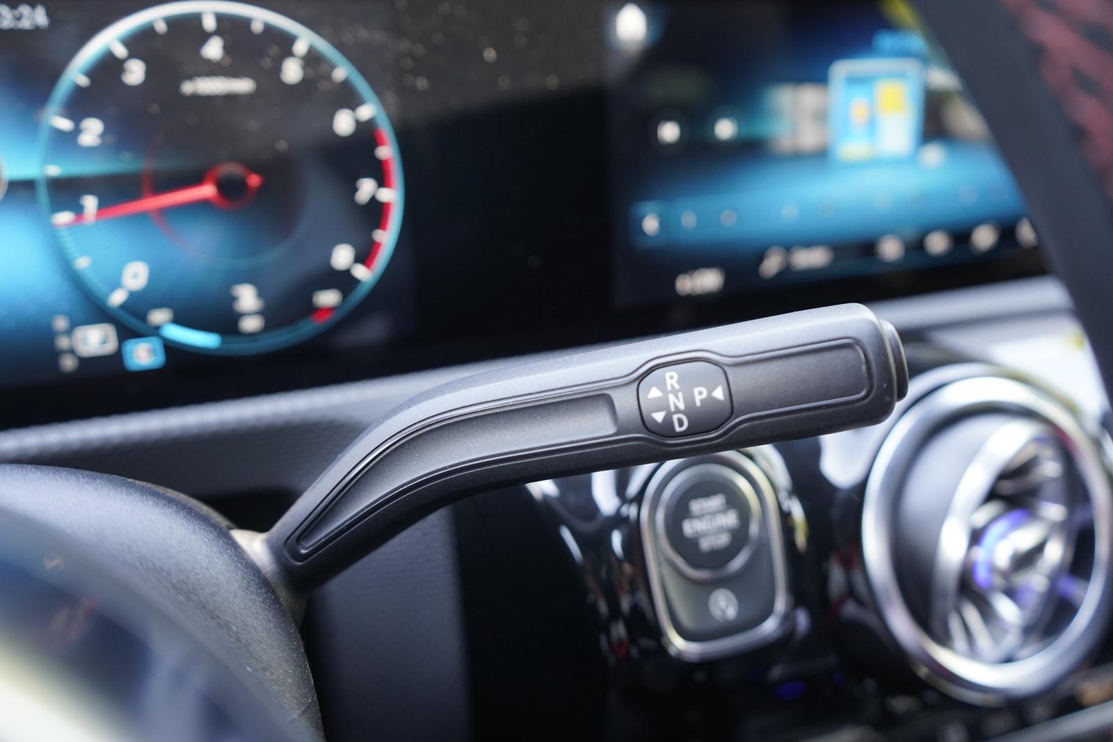 Mercedes-Benz CLA SB AMG Line LED Navi Alcantara Keyless, миниатюра 11