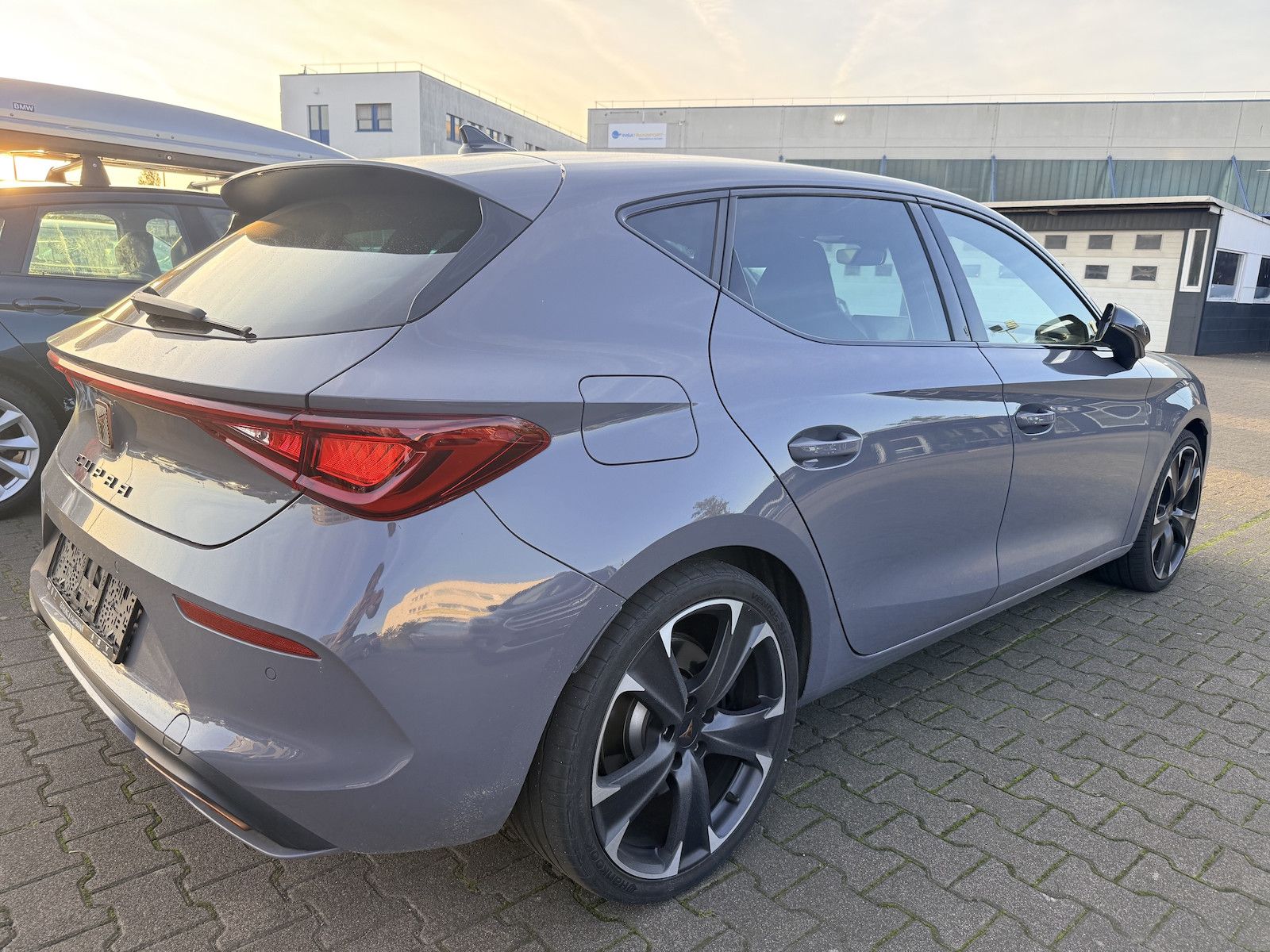 Cupra Leon VZ e-Hybrid PlugIn/Sports./Scheckh imagem 3