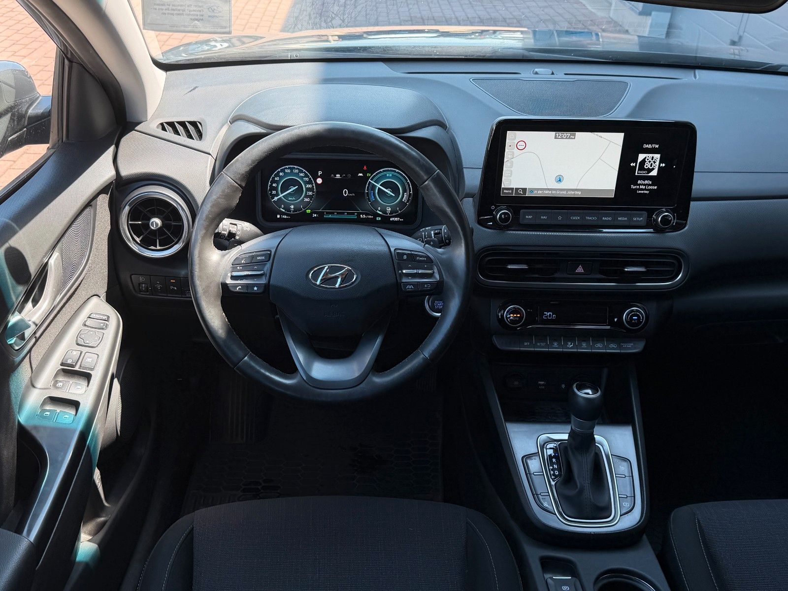 Fahrzeugabbildung Hyundai Hyundai KONA 1.6 GDi Hybrid Trend *Navi*LED*RFK*
