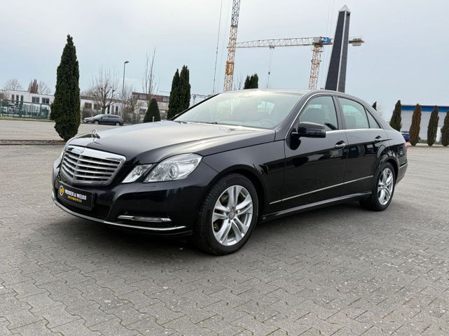 Mercedes-Benz E 220 CDI AUTOMATIK/NAVI/BI-XENON/AHK/STZHZG/PDC