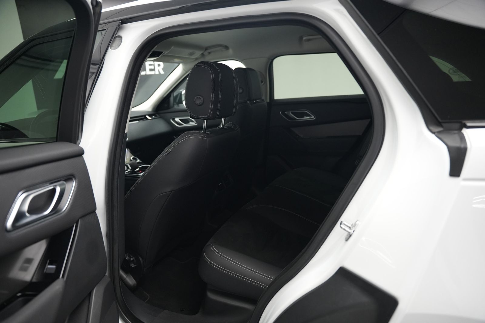 Fahrzeugabbildung Land Rover Range Rover Velar Kamera*Head-UP*Matrix*CarPlay