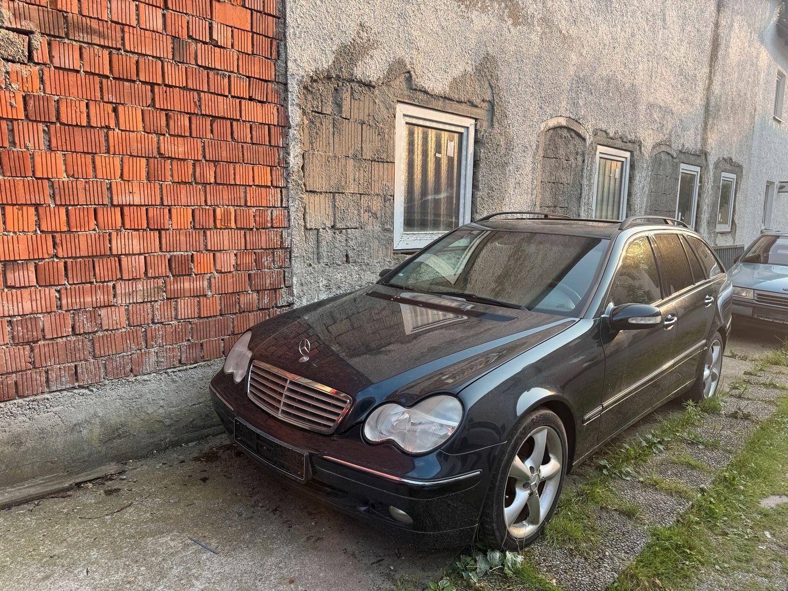 Mercedes-Benz C200 2004 — двигун 163 HP (120kW)