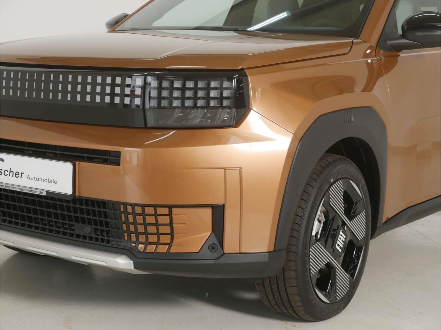 Fiat Grande Panda e Elektro la Prima