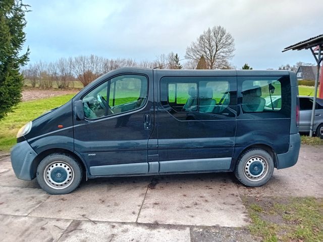 Opel Vivaro 1.9dci Klima 9 Sitze Motor def. Tüv 8-25