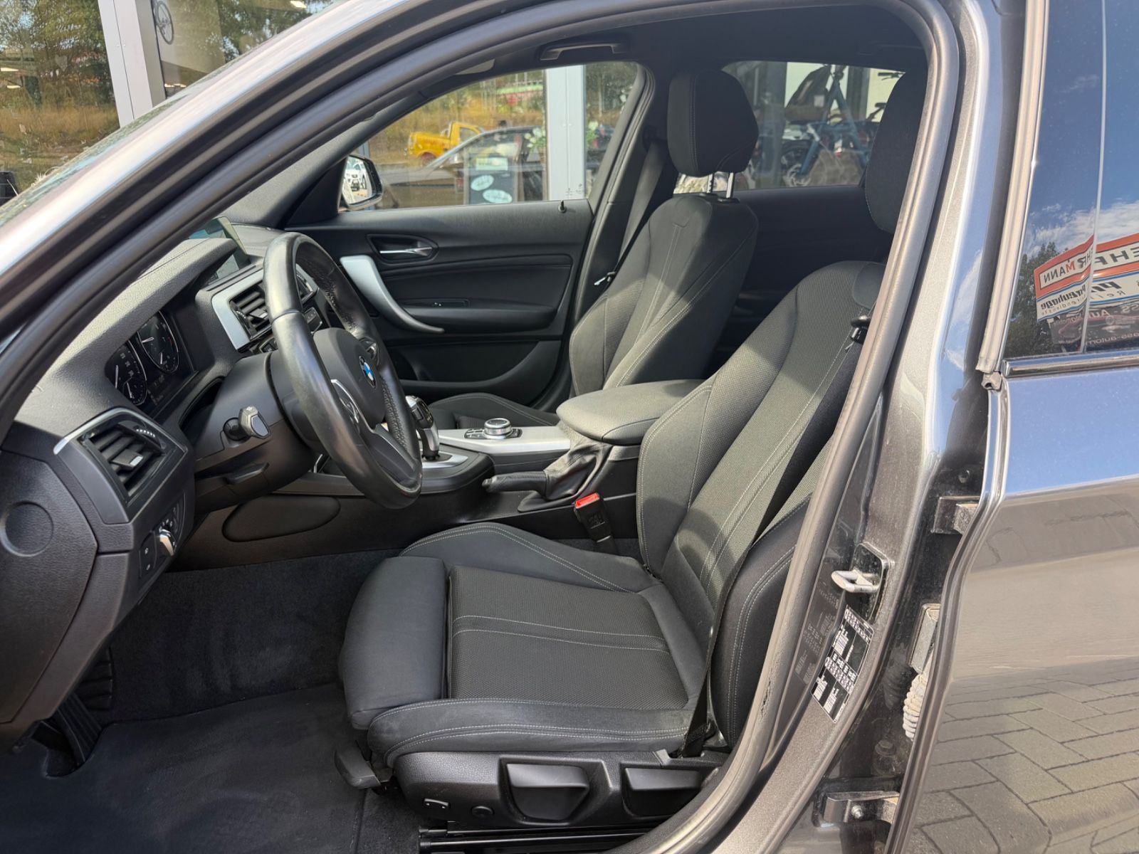 BMW 120 i Edition M Sport Shadow Navi SHZ Klima foto 10