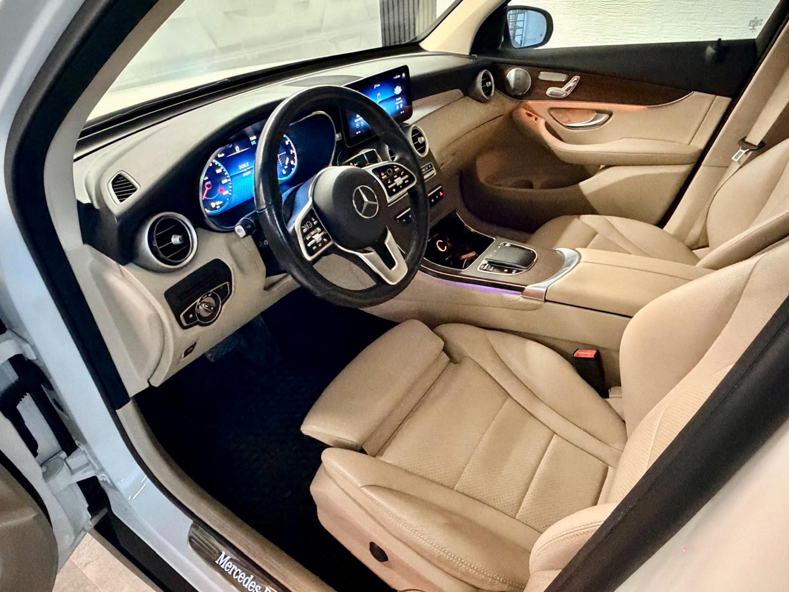 Mercedes-Benz GLC 300*4Matic*Autom.*Leder*Pano*Burmester*LED*