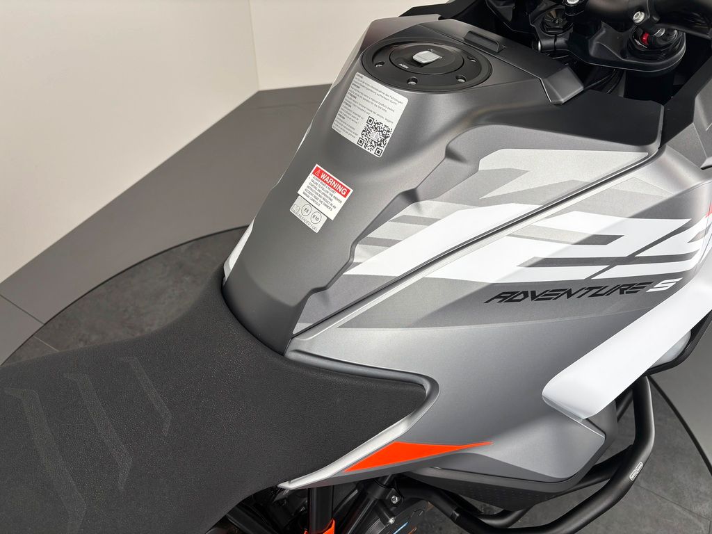 Fahrzeugabbildung KTM 1290 SUPER ADVENTURE S *TOPCASE *TOP-ZUSTAND