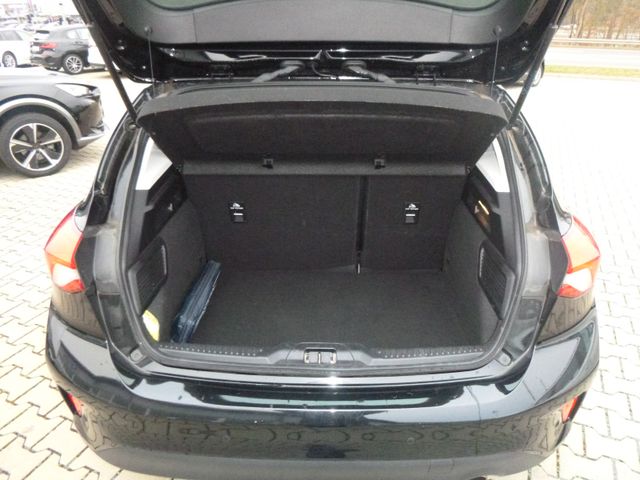 Fahrzeugabbildung Ford Focus 1,5 EcoBoost Lim >AUT/NAVI/Sitzheiz/PDC<