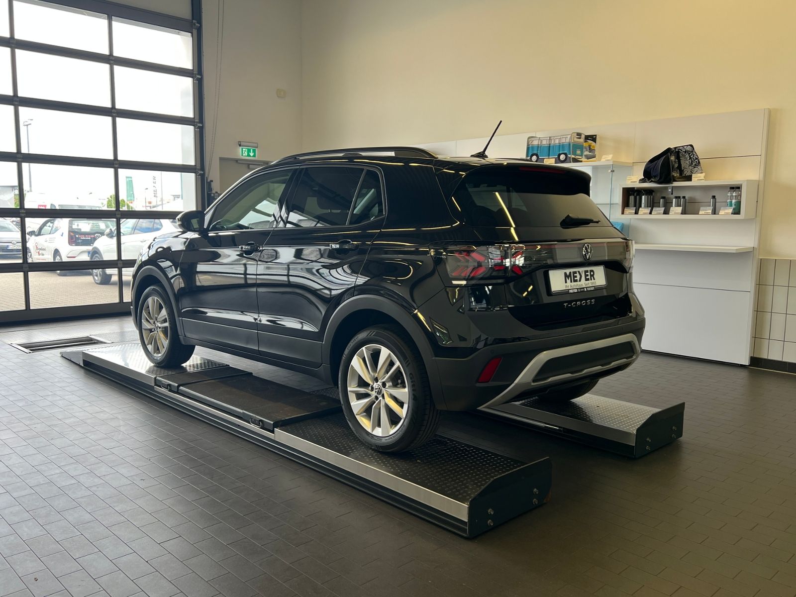 Fahrzeugabbildung Volkswagen T-Cross Life 1.0 TSI DSG *LED, App-Connect, 17"-
