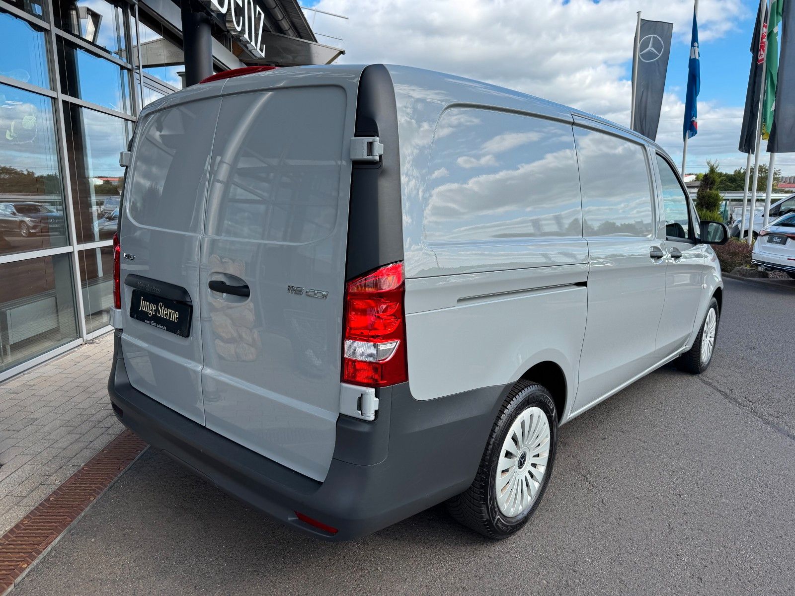 Fahrzeugabbildung Mercedes-Benz Vito 116 CDI 9G Klima Kamera AHK2,5to
