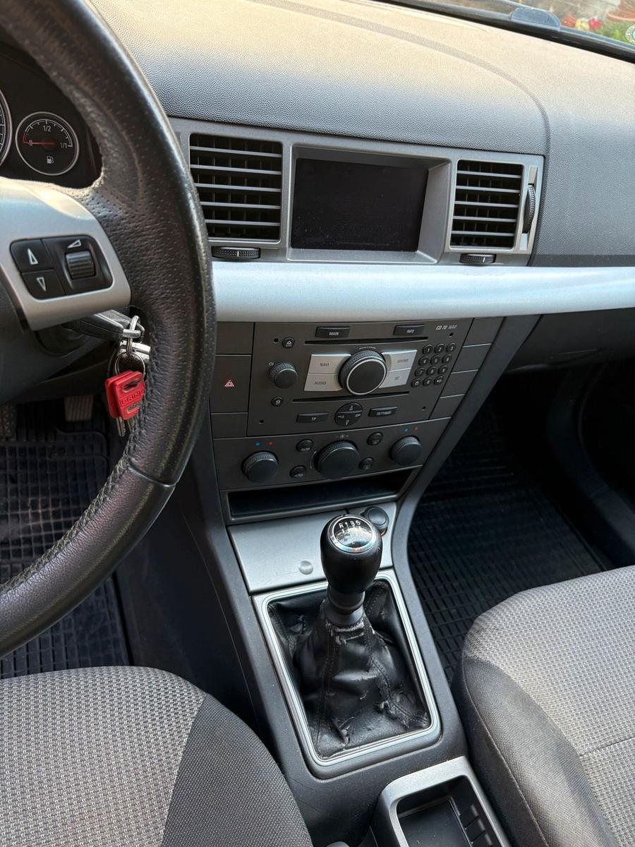 Opel Vectra 2005 — photo 6