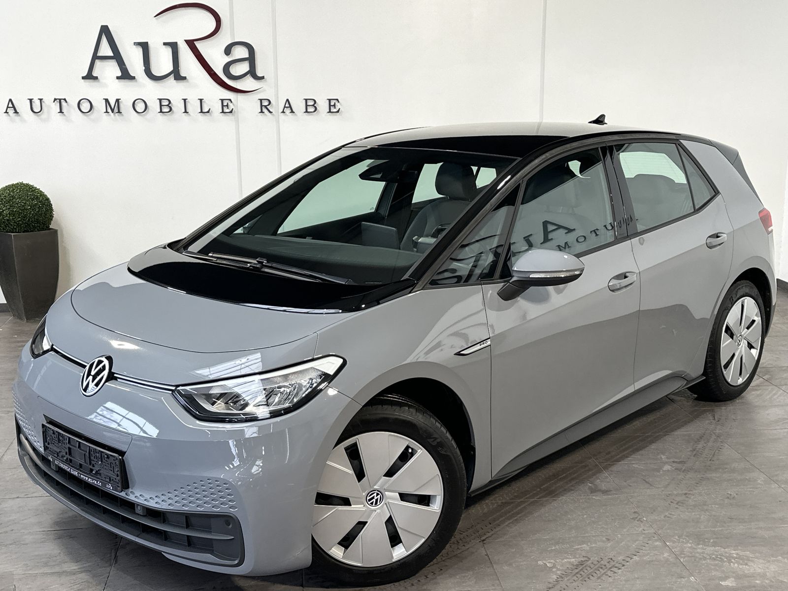 Fahrzeugabbildung Volkswagen ID.3 Pro Performance NAV+LED+CARPLAY+SHZ+18ZOLL