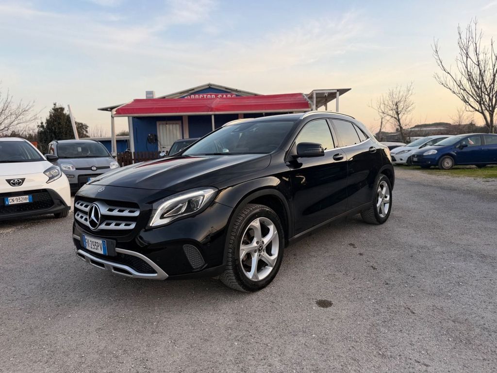 Image of Mercedes-Benz GLA 200