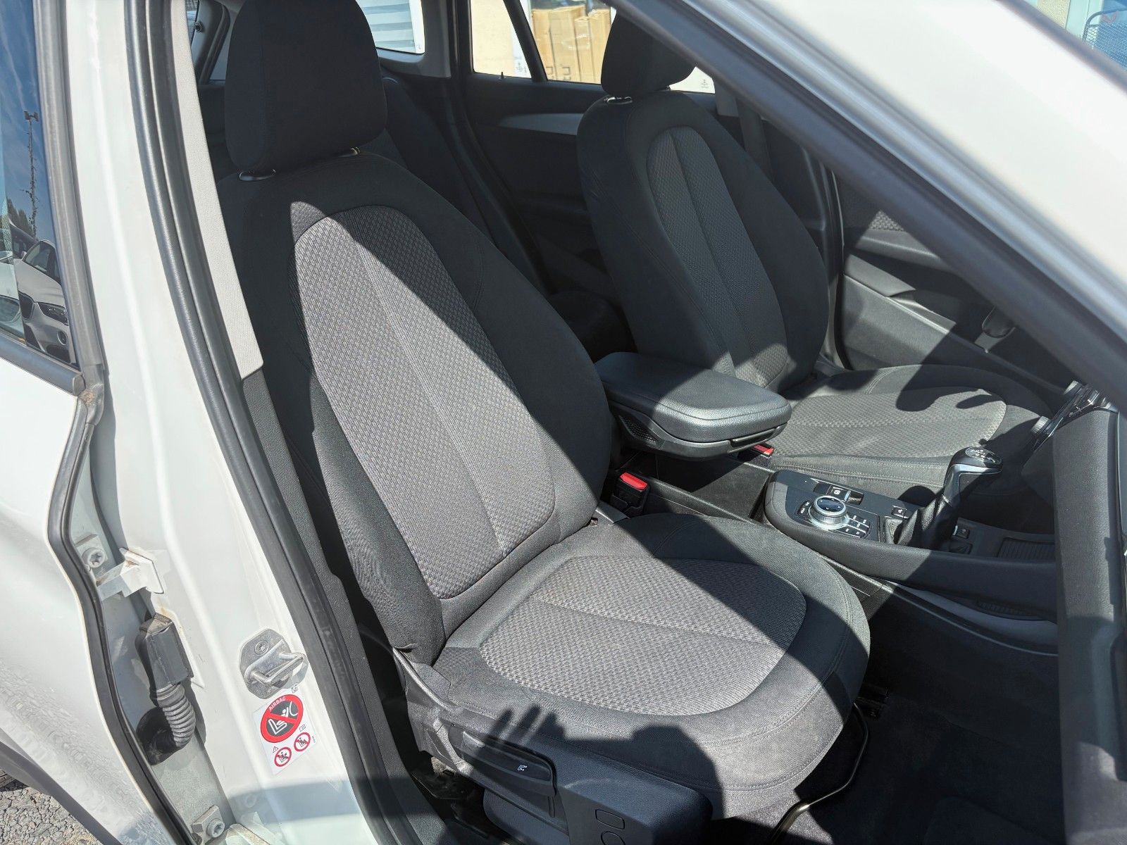 Fahrzeugabbildung BMW X1 xDrive18d Aut. Navi M SPORTLENKRAD Scheckheft