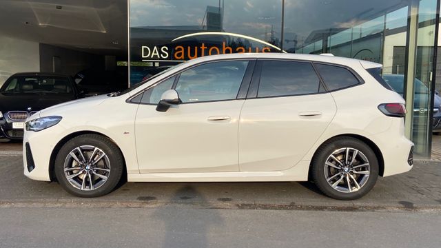 Fahrzeugabbildung BMW 220 Baureihe 2 Active Tourer 220 i M Sport NAVI+