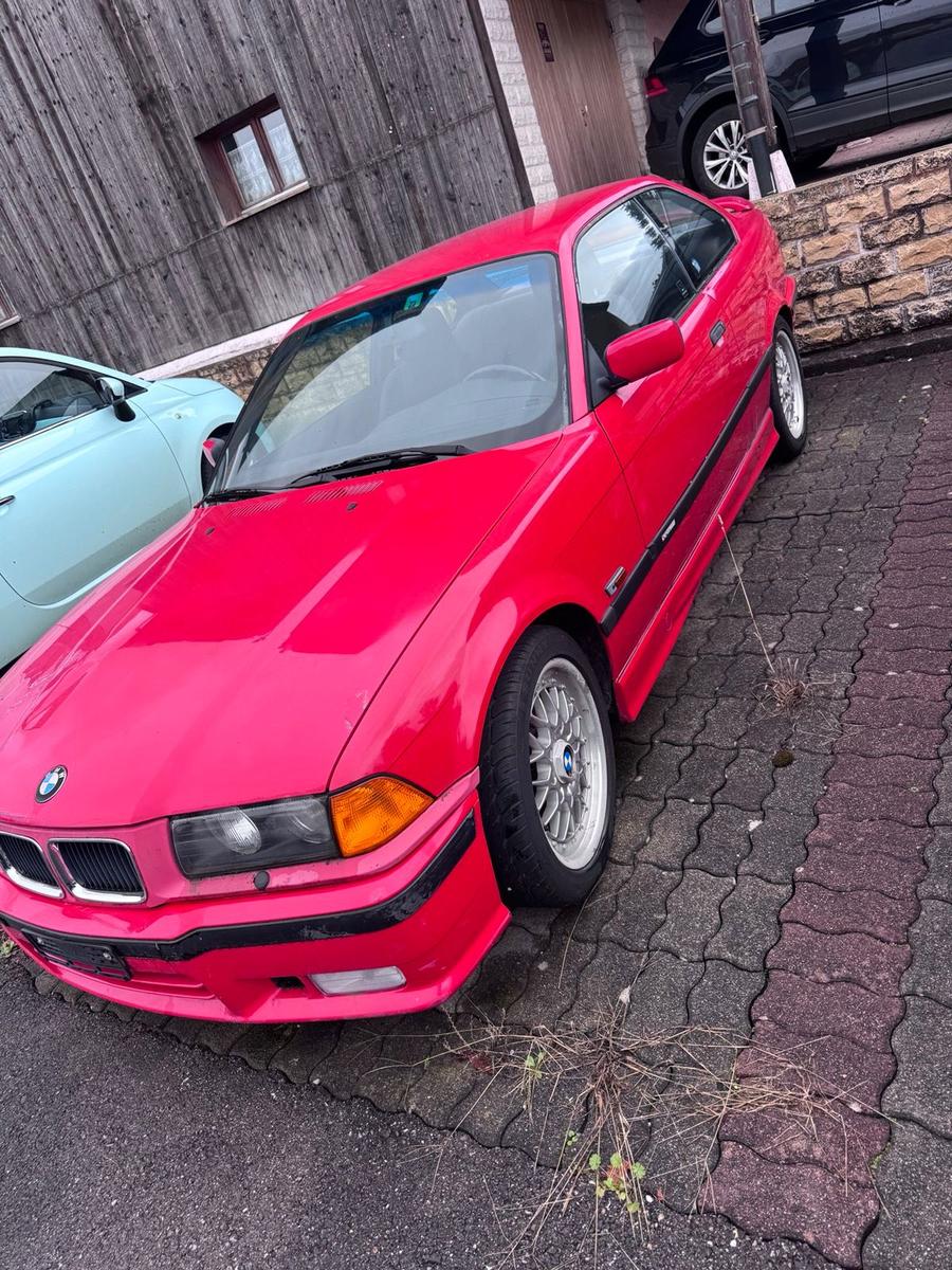 BMW 325