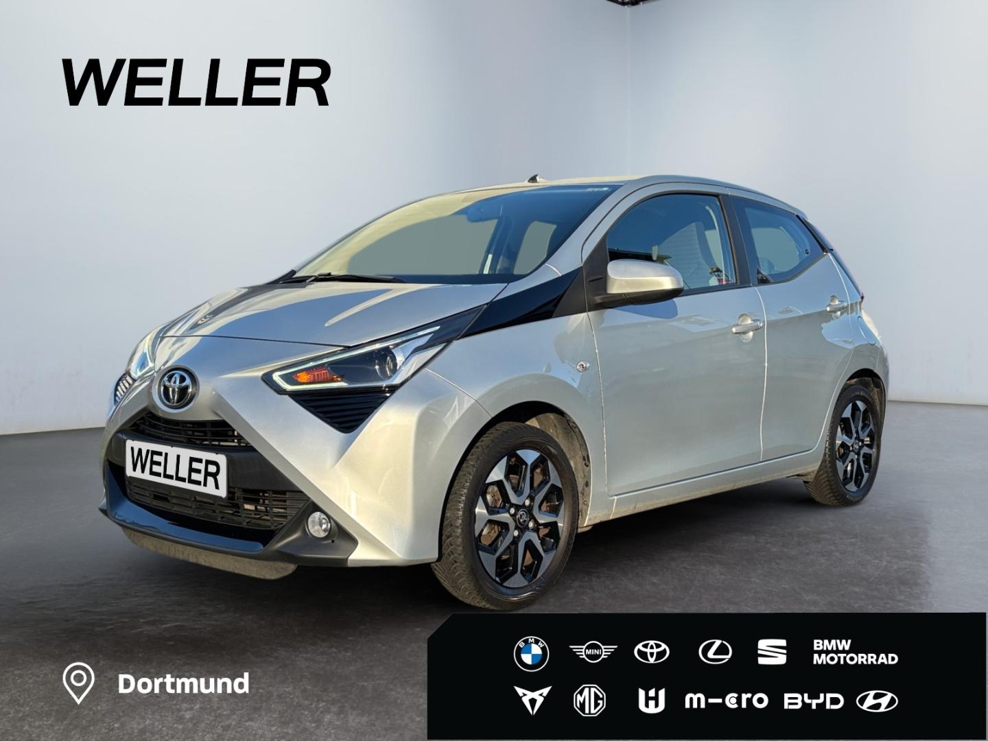 Toyota Aygo x-play club *CarPlay*Kamera*LMF*BT*Colorgla