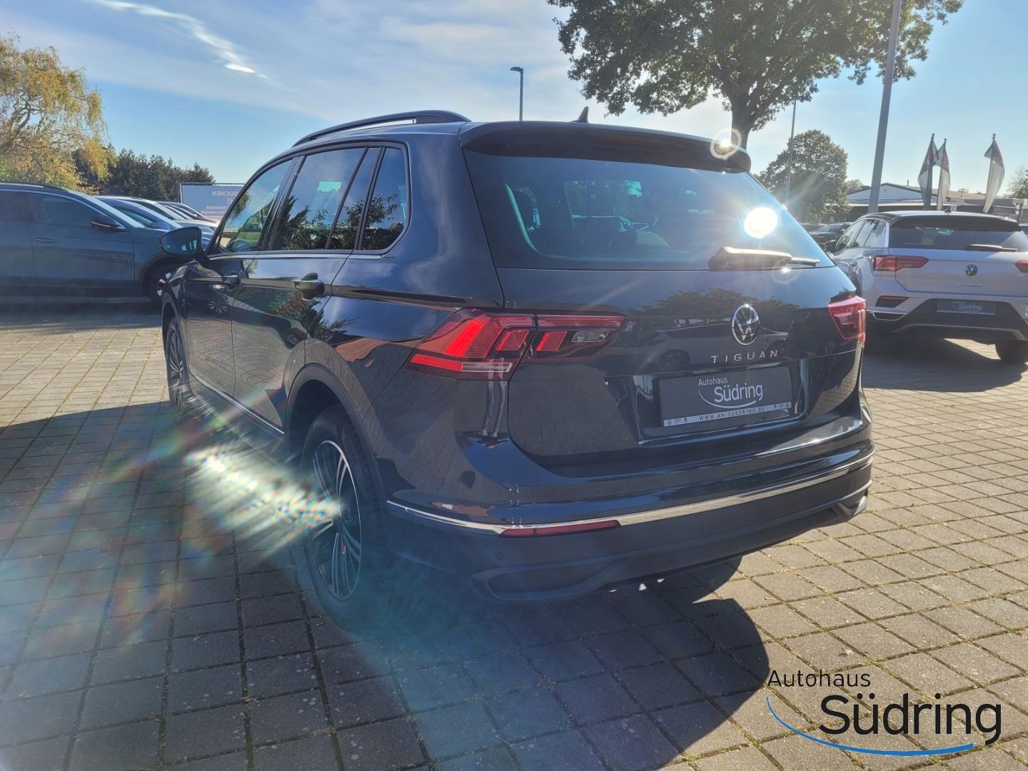 Tiguan Life 2.0 TDI DSG AHK Navi ACC Rückfk.