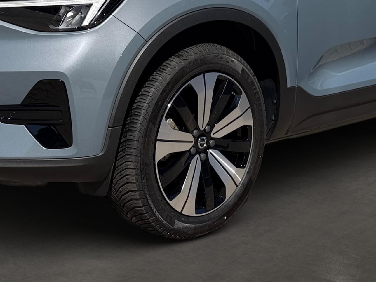 Fahrzeugabbildung Volvo C40 Single Engine FWD Plus Recharge