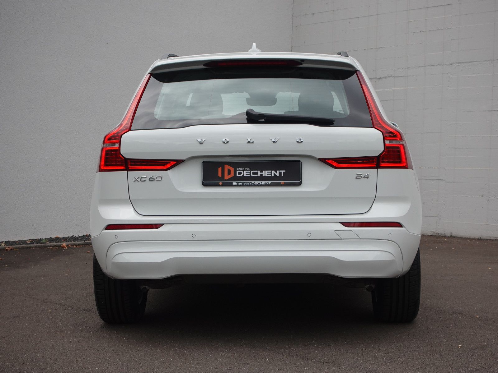 Fahrzeugabbildung Volvo XC60 Momentum Pro 2WD AUTOMATIK,Sitzhz,18"Alu,PP