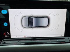 Fahrzeugabbildung Volkswagen Golf VIII Lim. Life Navi Sitzh ACC Lane Massage