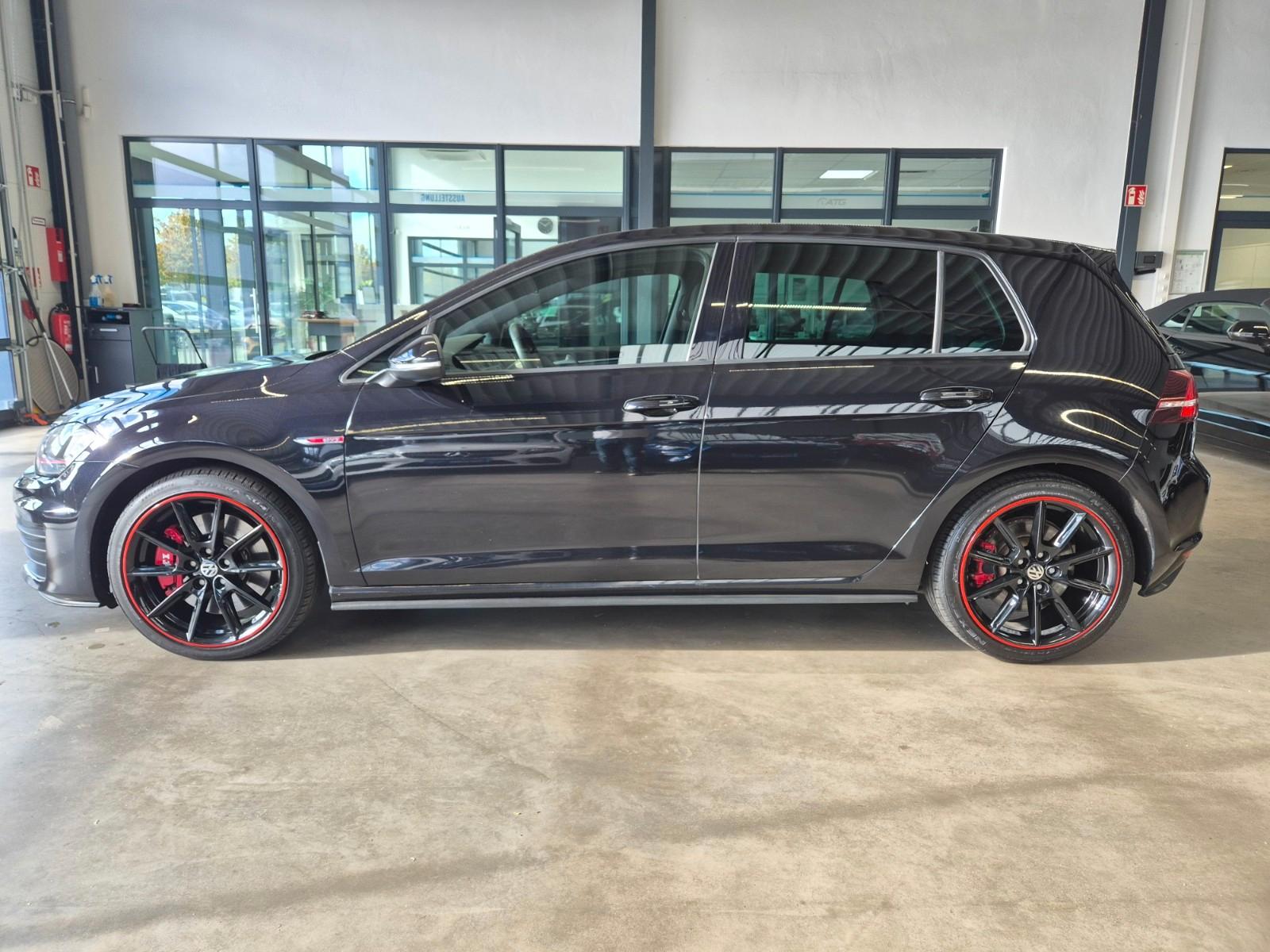 Volkswagen GOLF VII GTI PERFORMANCE NAVI SHZ PDC PANO XENON