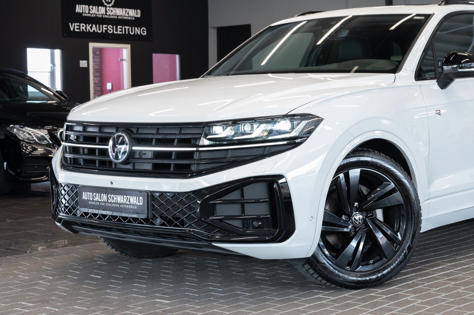 Daumennagel 3 - Volkswagen Touareg 3.0 TDI 4M|R-LINE|MASSAGE|PANO|ACC|AHK