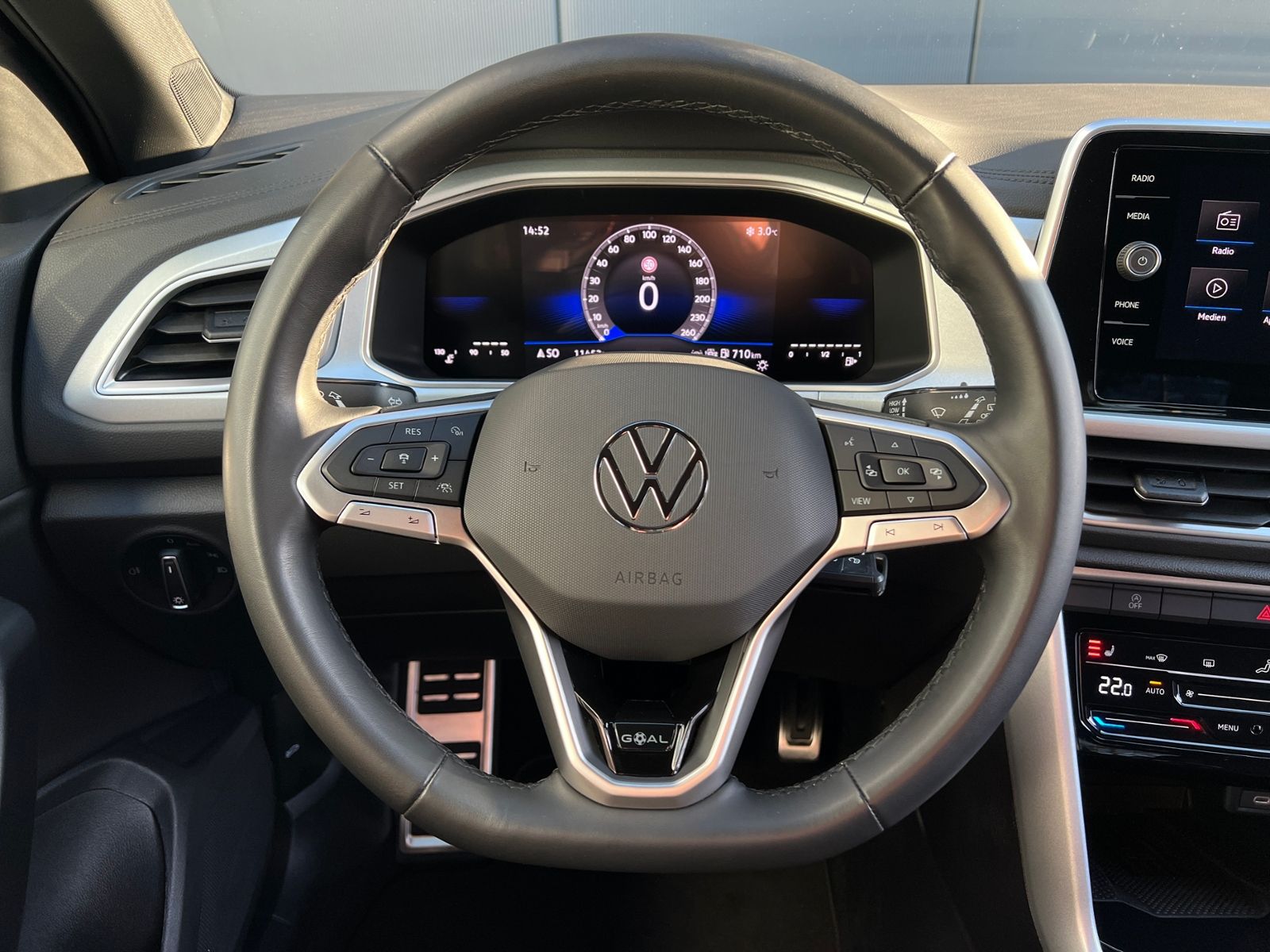 Fahrzeugabbildung Volkswagen T-Roc GOAL 1.0 TSI *Plus-Paket, LED, ACC, Navi,