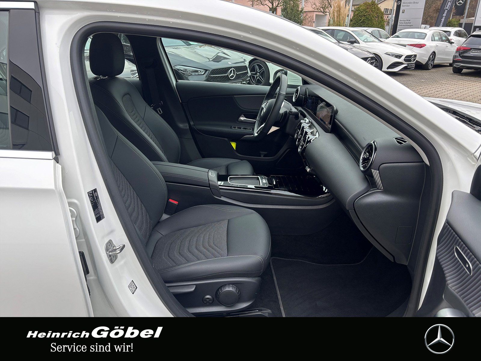 Fahrzeugabbildung Mercedes-Benz A 180 PROGRESSIVE*LED*KAMERA*SPURHALTE*