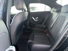 MERCEDES-BENZ A 180 Progressive Limousine - Thumbnail 31