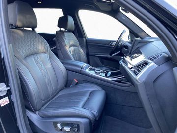 BMW X7 M60 - 10
