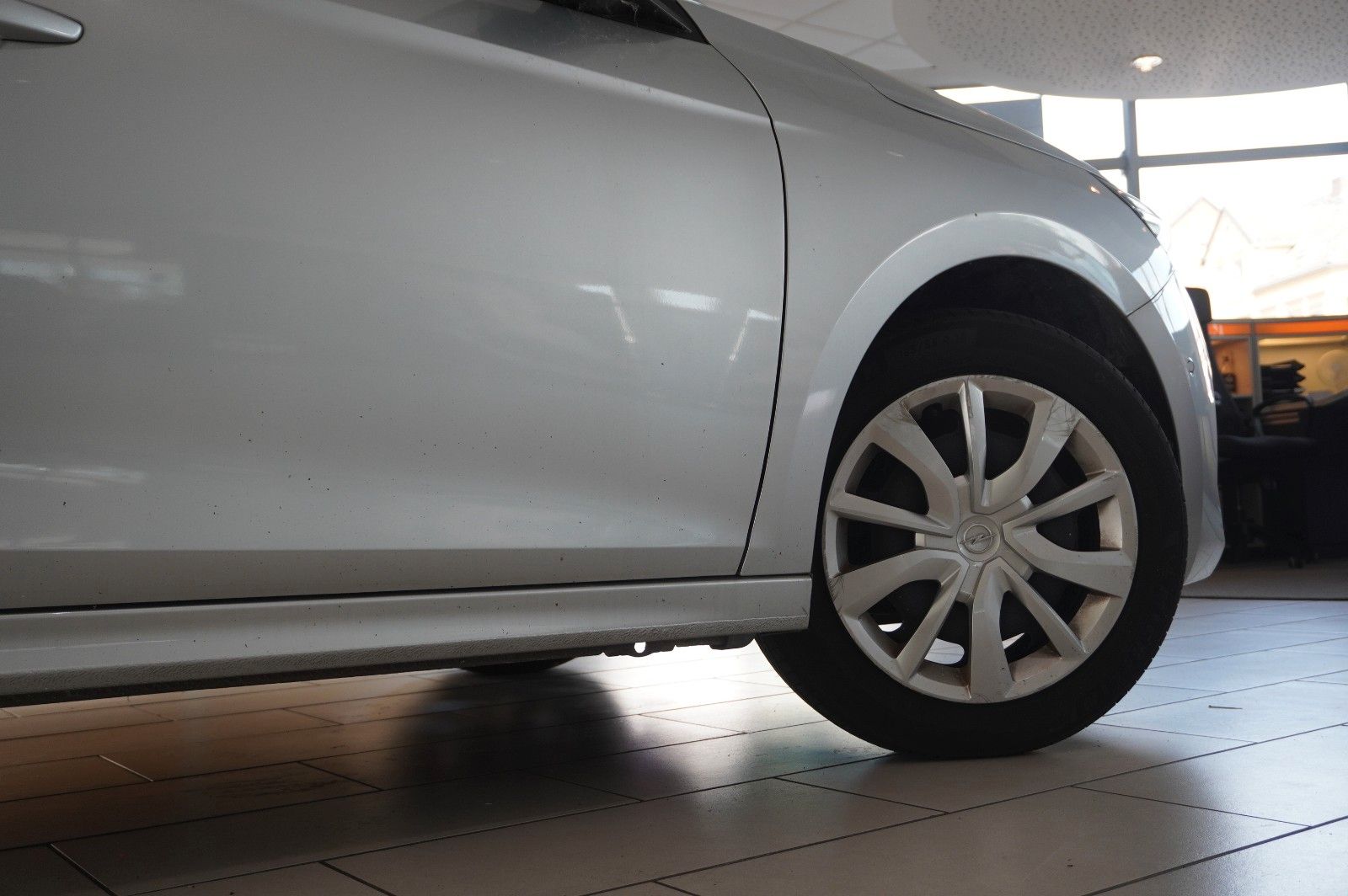 Fahrzeugabbildung Opel Corsa F 1.2 FACELIFT NAVI/LED/KAMERA/VIRTU./DAB+