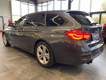 BMW 320d Touring Sport Line Aut. *NAVI*LED*SHZ*PDC*