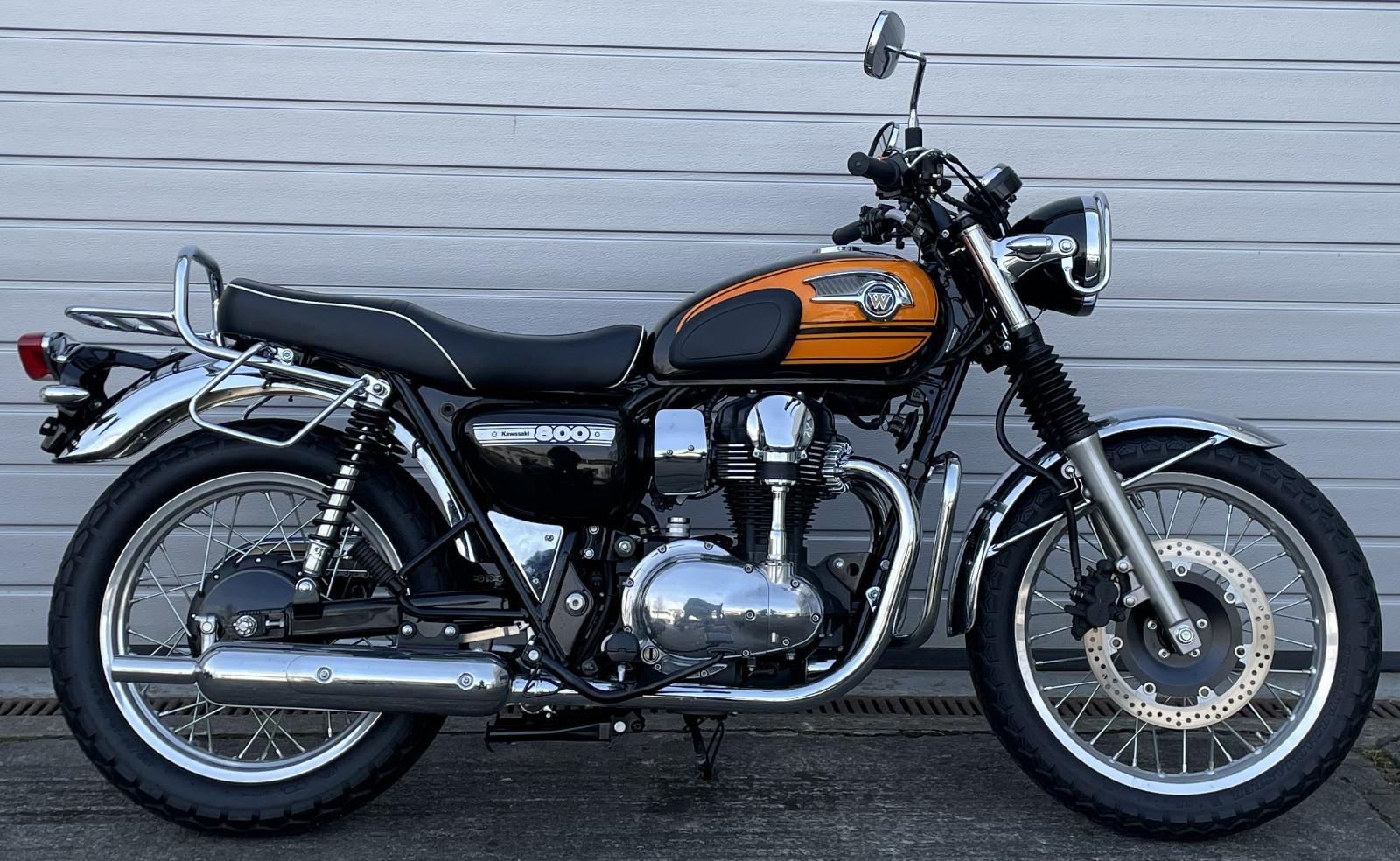 Kawasaki W 800 Final Edition, top Zustand, Extras