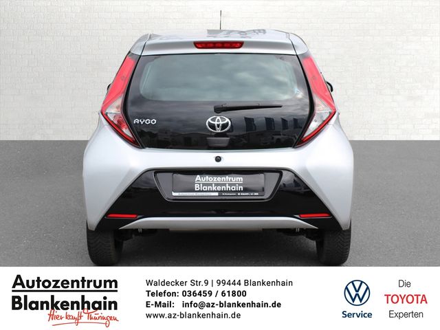 AYGO Team D nur 4.800 KM ! / Rentnerfahrzeug