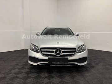 Mercedes E 220 - 2