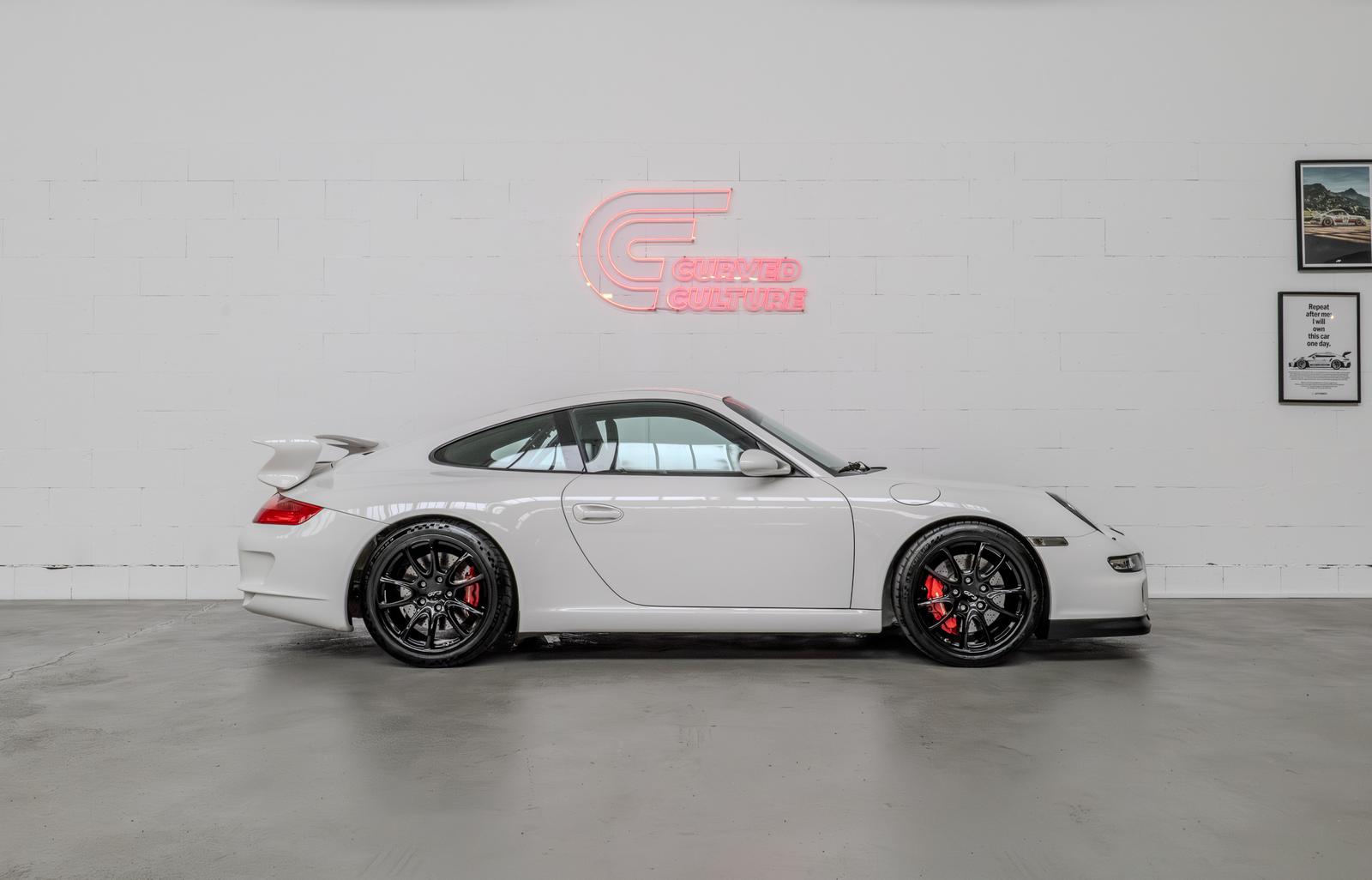 Porsche 911 997.1 GT3 Clubsport 415 ch • Boîte manuelle 6 • Baquets - Arceau - Cuir étendu • 45 500 km